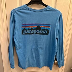 Patagonia Sky Blue Long Sleeve Tee. Men size Medium